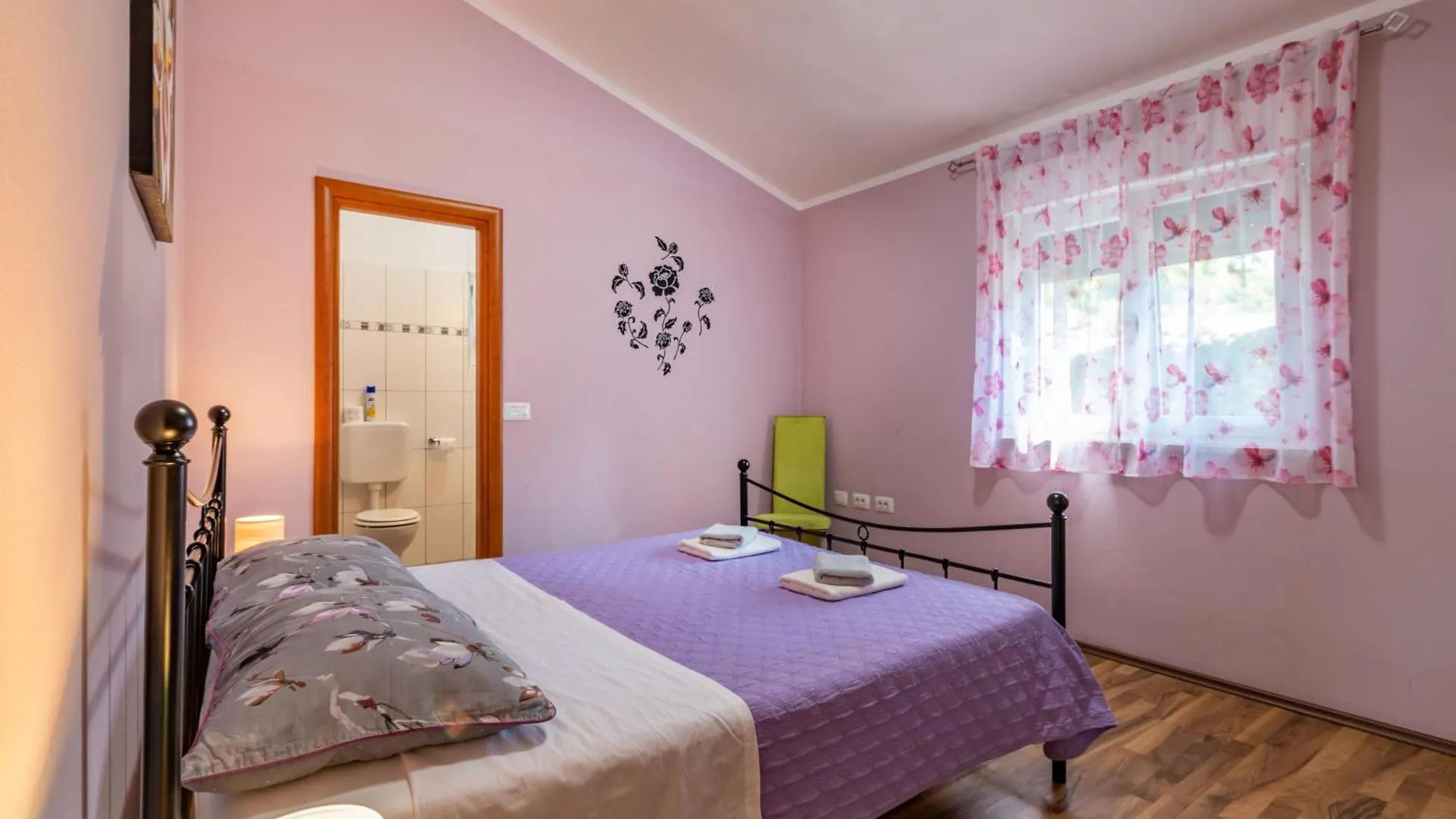 Holiday home Villa Delore, A Romantic Villa With Pool, Close To The Sea Rakalj